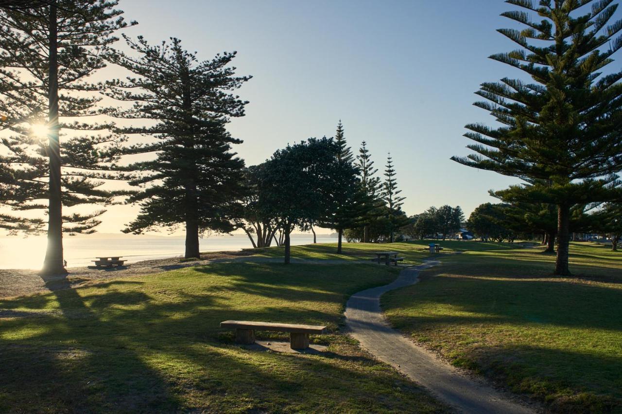 Orewa Kiwi Cabins ภายนอก รูปภาพ