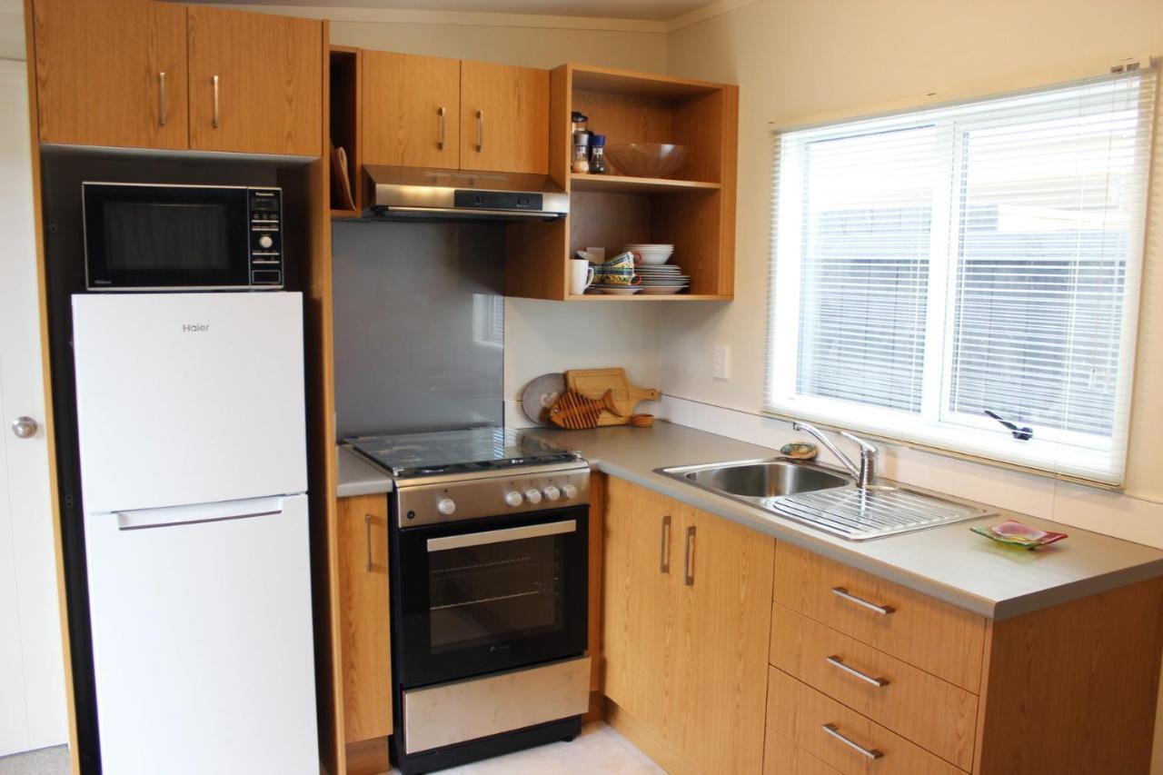 Orewa Kiwi Cabins ภายนอก รูปภาพ