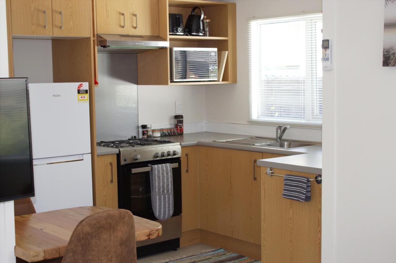 Orewa Kiwi Cabins ภายนอก รูปภาพ