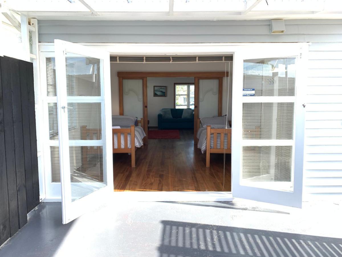 Orewa Kiwi Cabins ภายนอก รูปภาพ