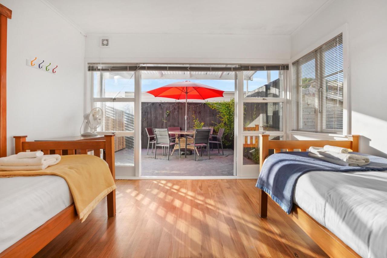 Orewa Kiwi Cabins ภายนอก รูปภาพ