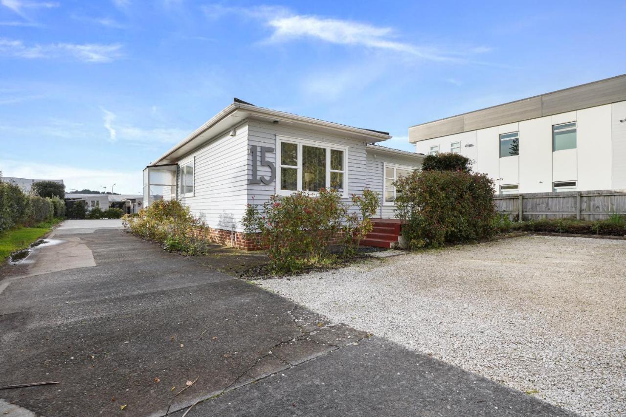 Orewa Kiwi Cabins ภายนอก รูปภาพ